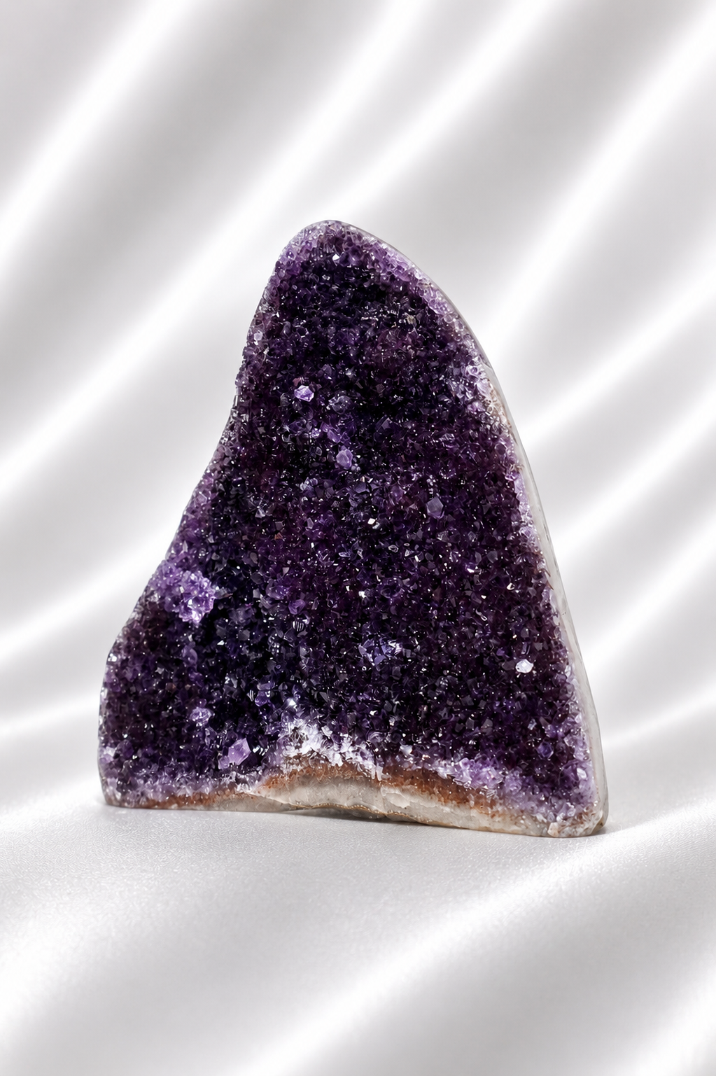 Amethyst Cut Base #59 - High Quality - 421 gm