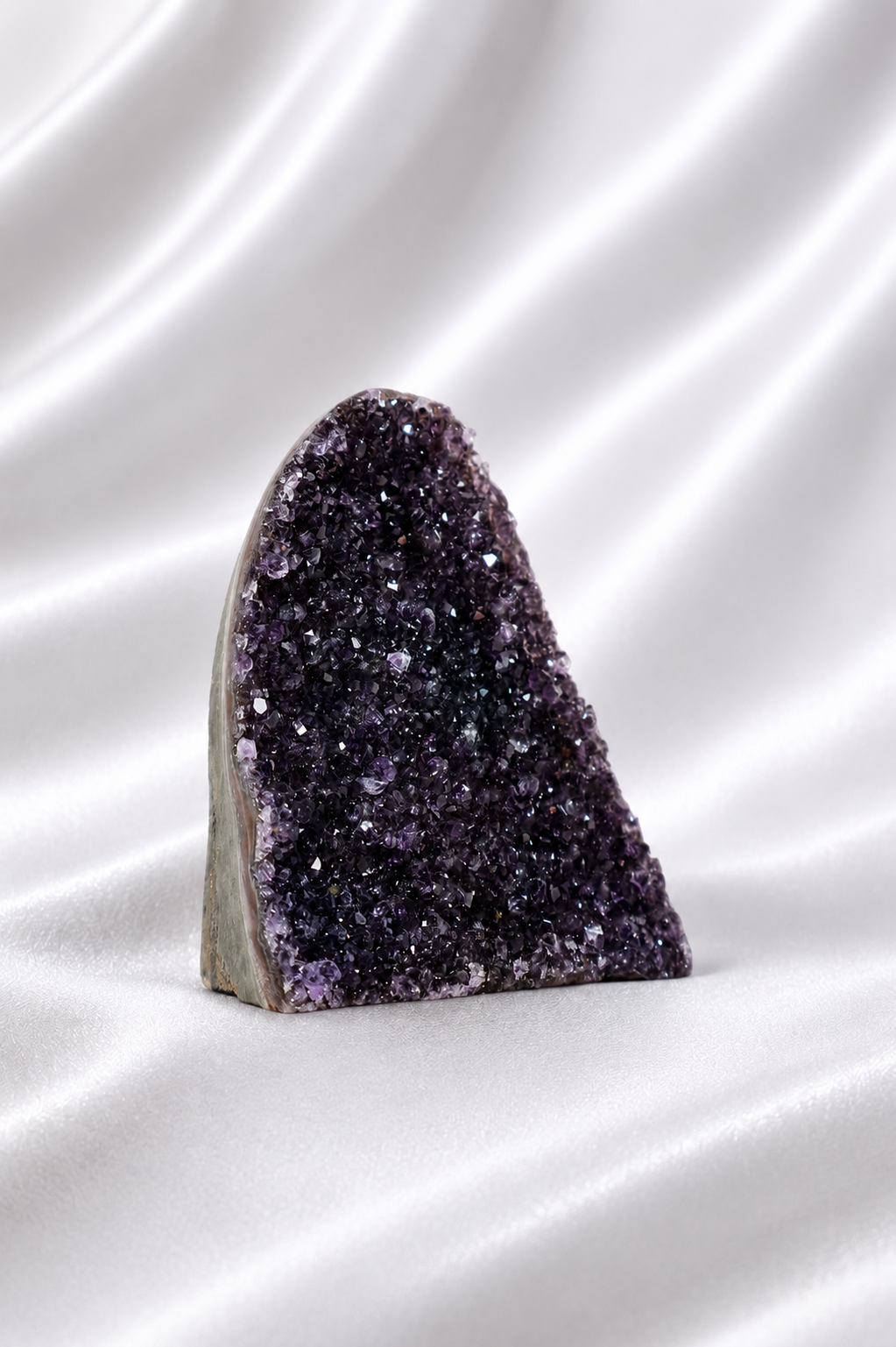 Amethyst Cut Base #50 - High Quality - 142 gm