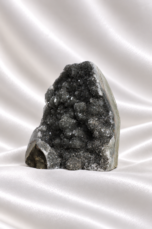 Black Amethyst Cut Base #81- High Quality - 370 gm