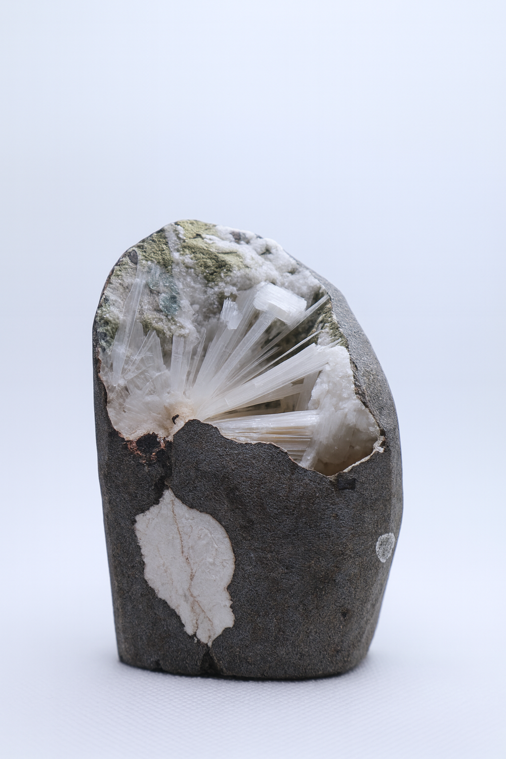 Scolecite Cave #4