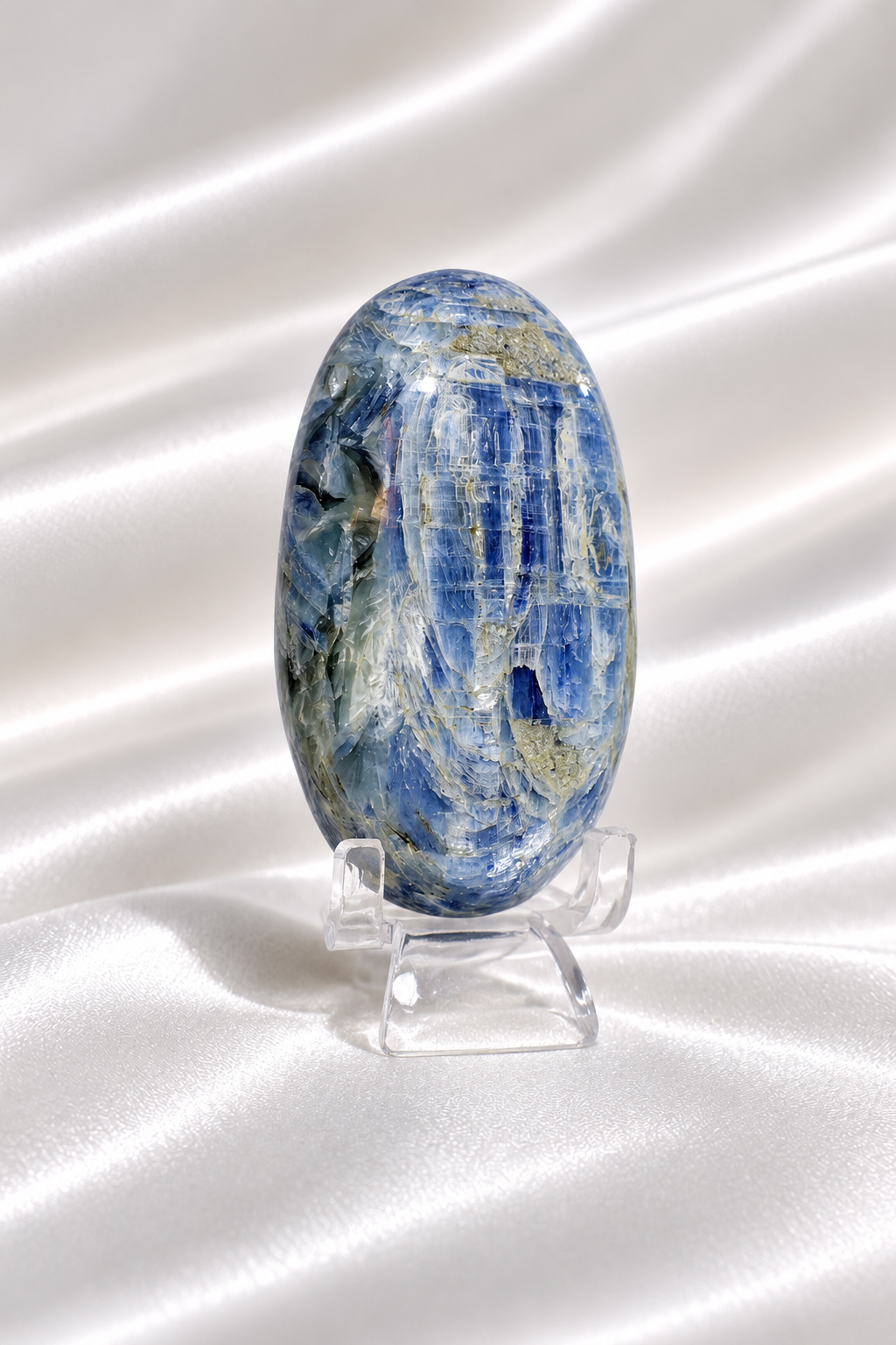 Blue Kyanite Palmstone #7