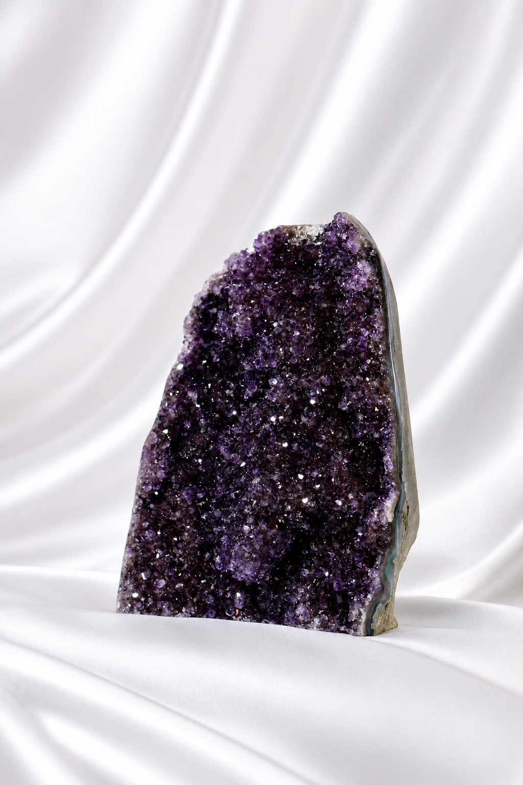 Amethyst Cut Base #69 - High Quality - 1.156 Kg