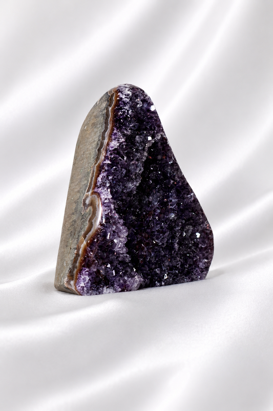 Amethyst Cut Base #68 - High Quality - 992 gm