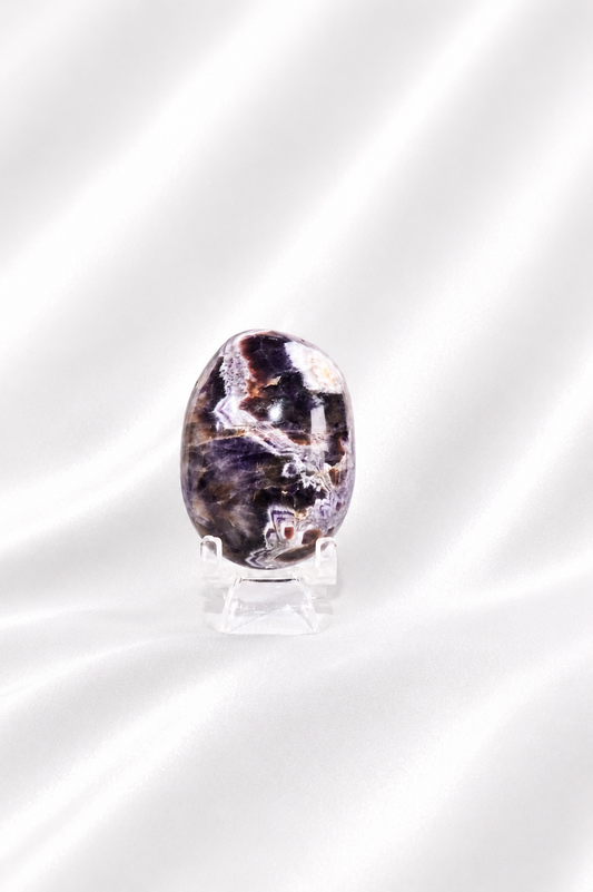 Chevron Amethyst Palmstone #6