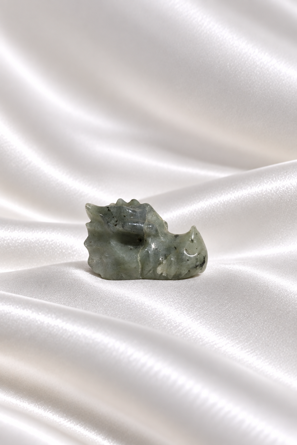 Labradorite Dragon Head - Chiped From Side