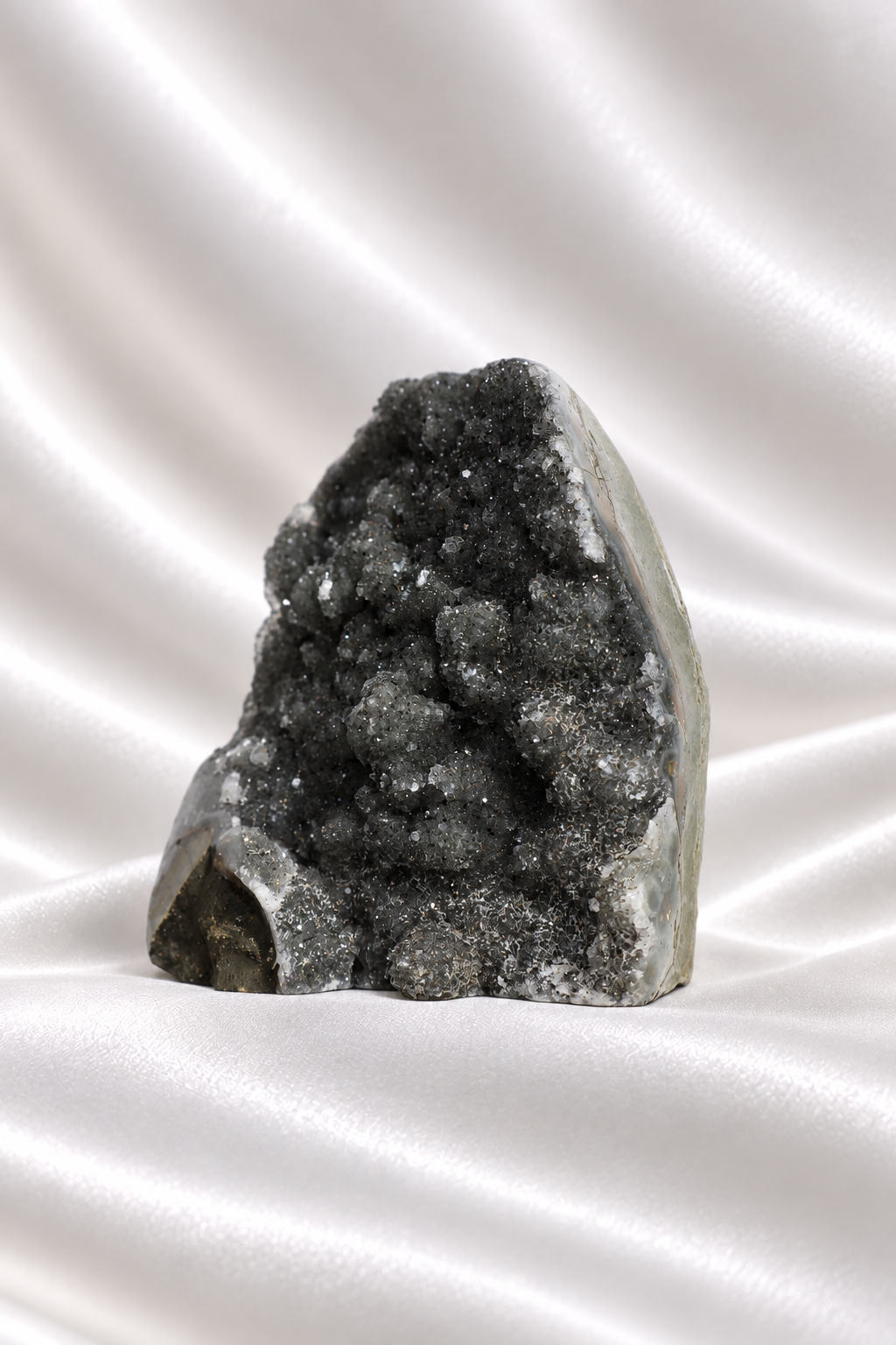 Black Amethyst Cut Base #81- High Quality - 370 gm
