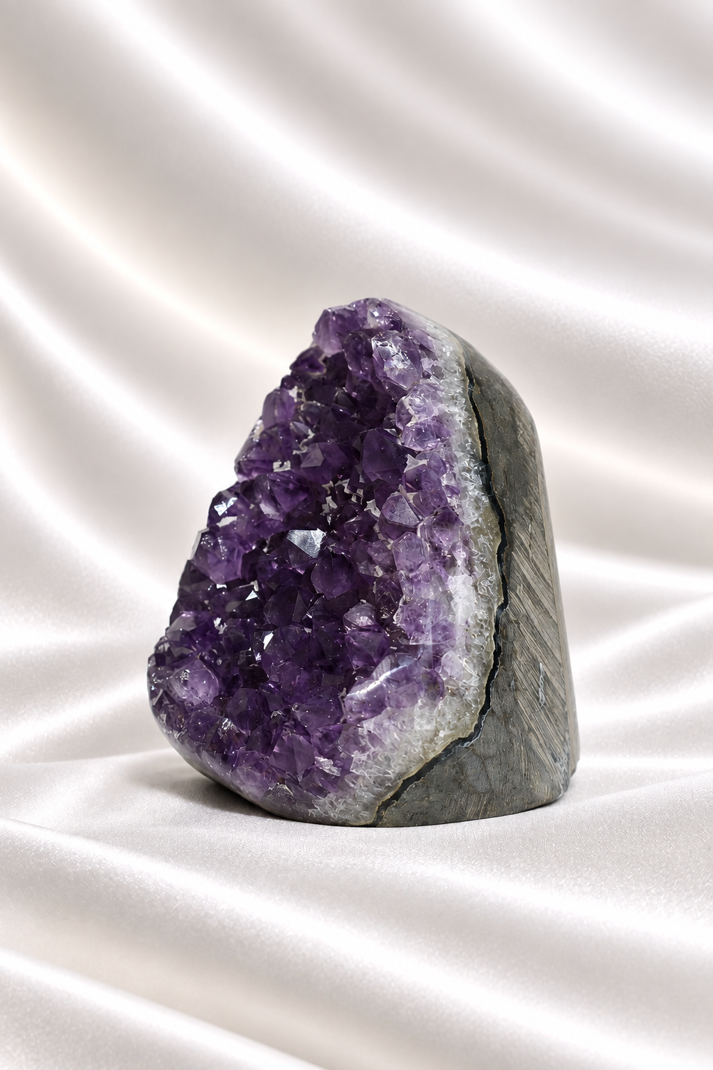 Amethyst Cut Base #75 - 232 gm