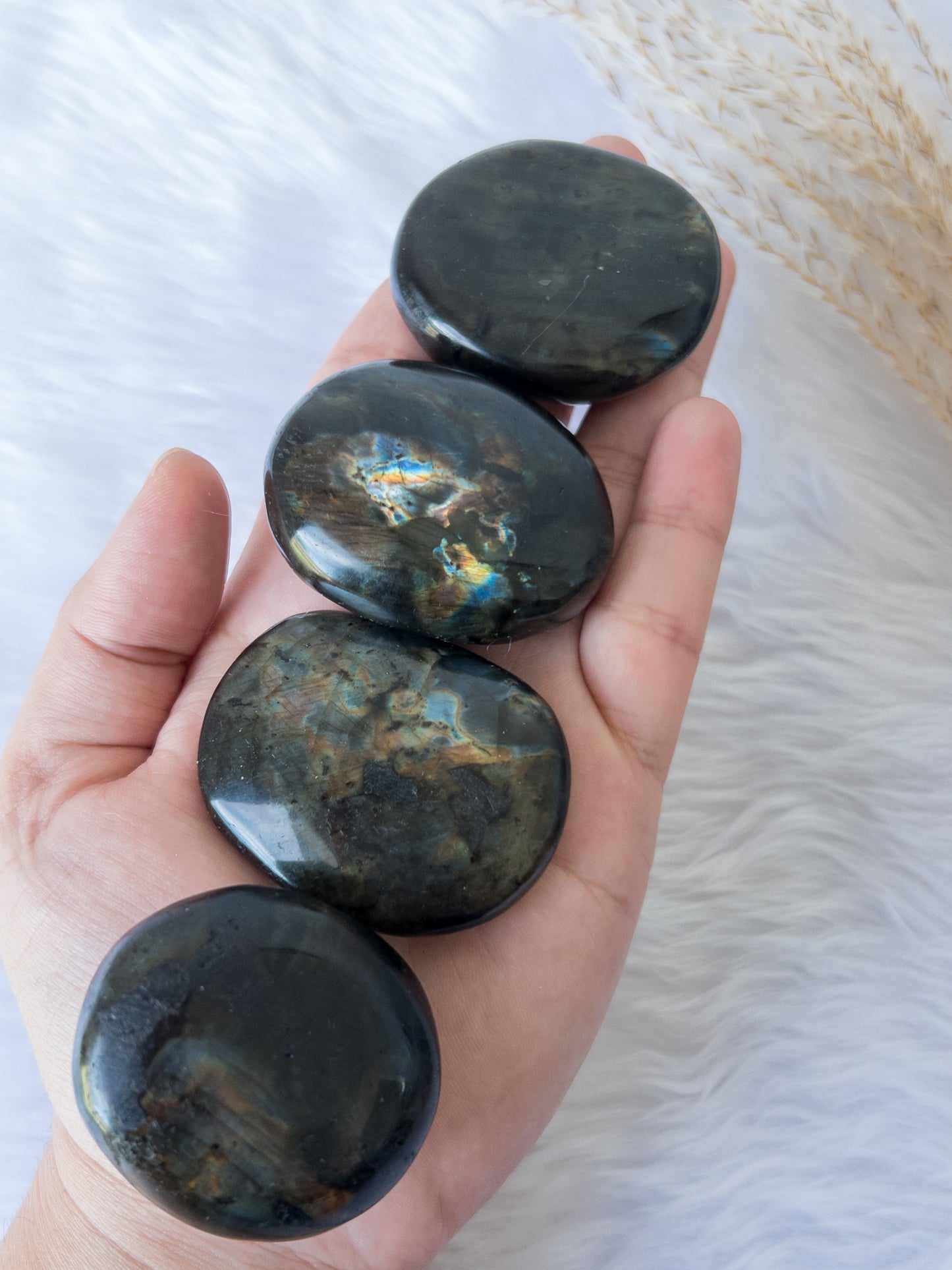 Labradorite Palmstone