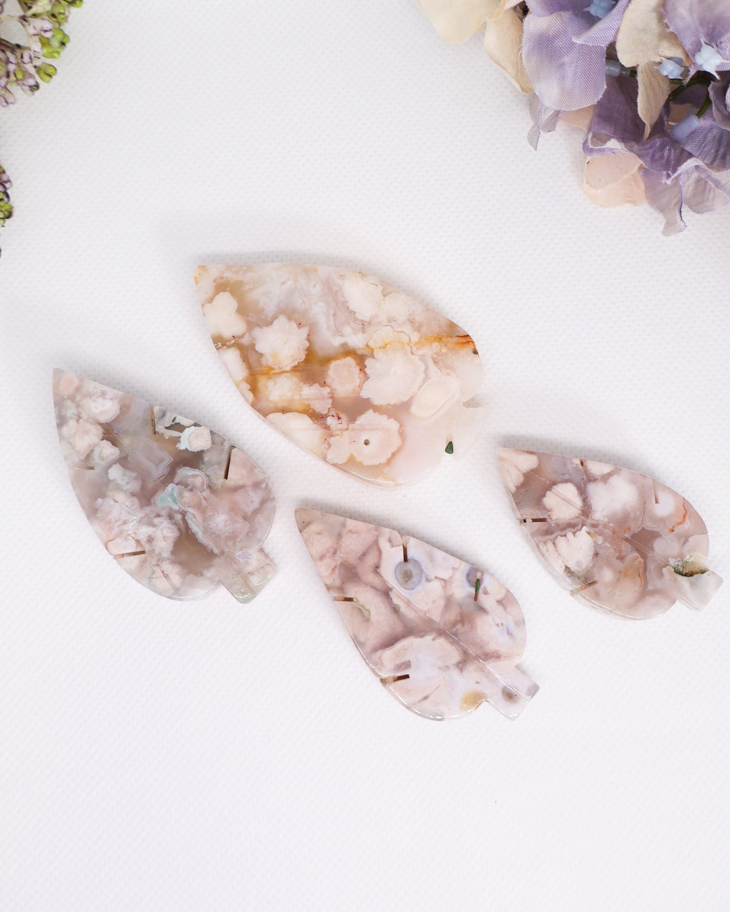 Flower Agate Leaf Carving