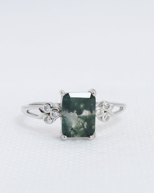 Moss Agate Ring - 925 Sterling Silver