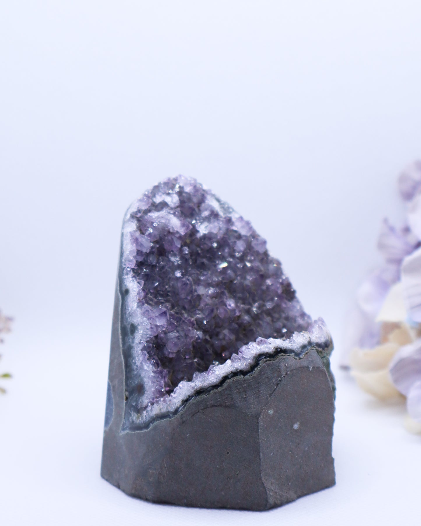 Amethyst Cut Base #15 -384 gm