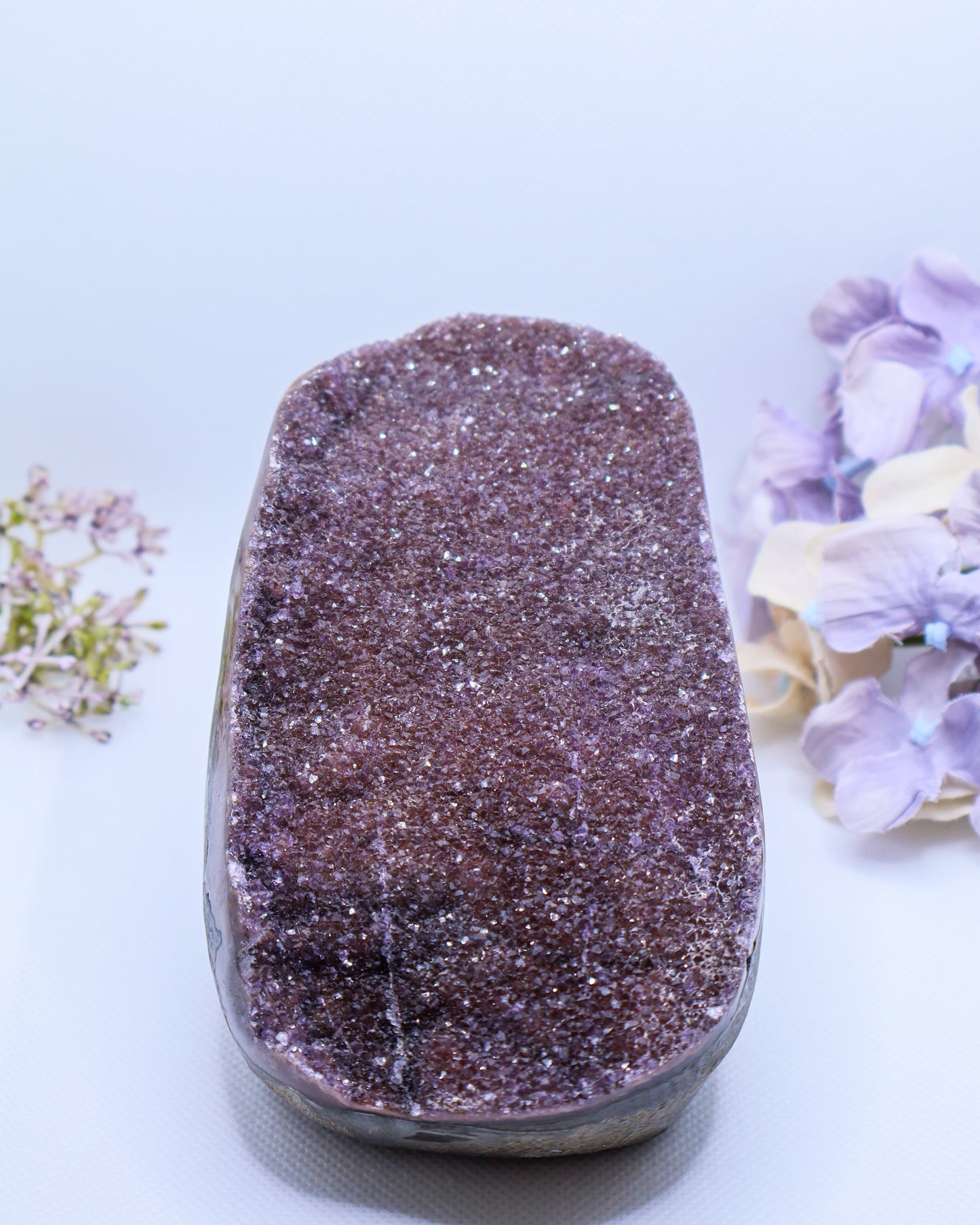 Amethyst Cut Base #21 -910 gm
