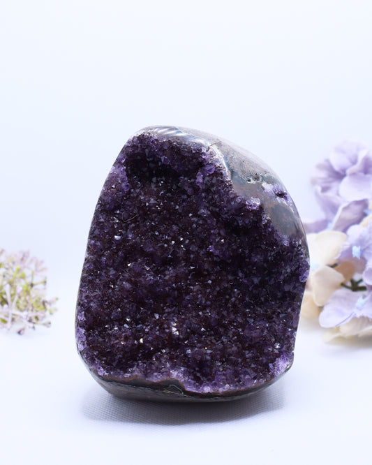 Amethyst Cut Base #19 -723 gm
