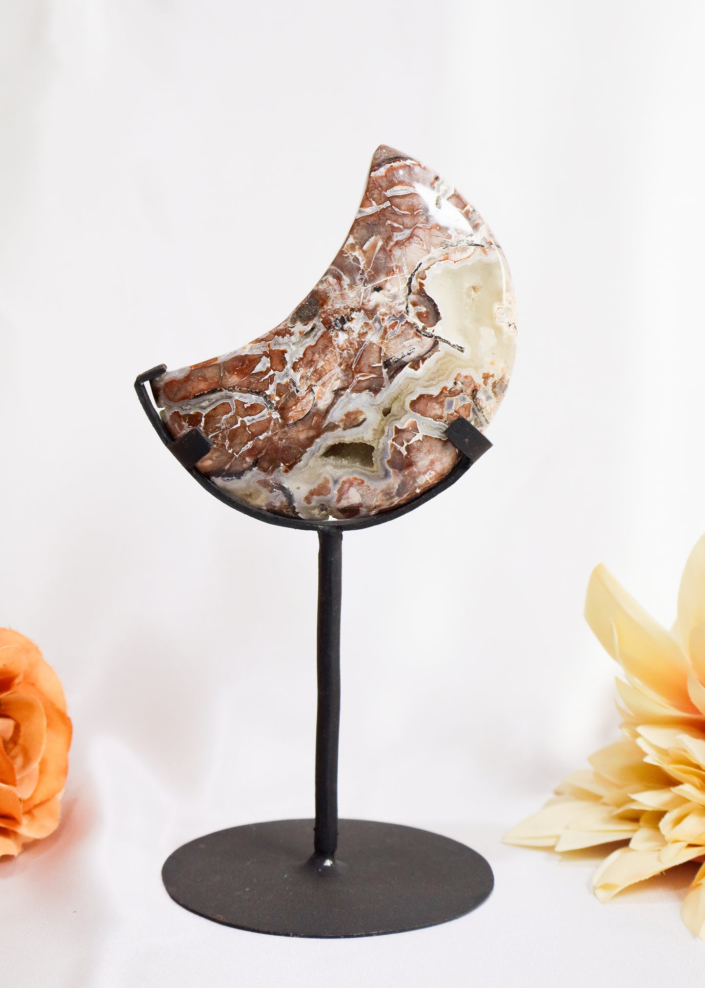 Sangria Lace Agate Moon on Stand #4